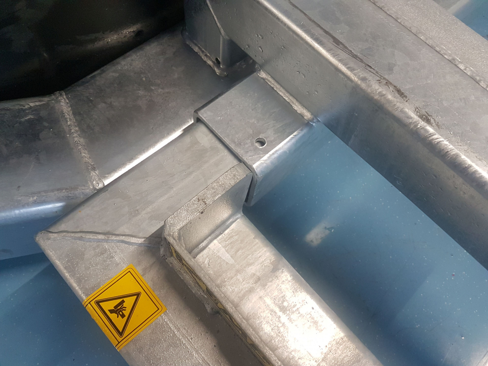 Image de Slurry Scraper with Bucket Attachment